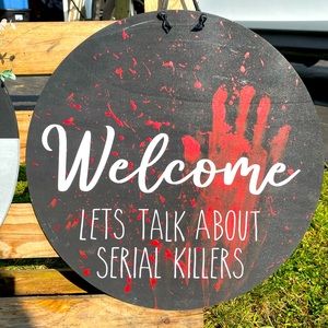 18 in wooden door hanger